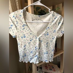 Aeropostale Floral Cropped Shirt